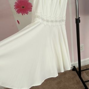 Girls - junior dress off white